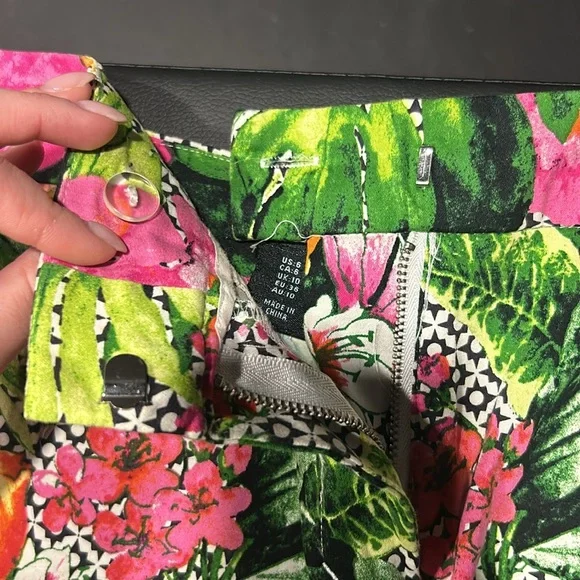 Cynthia Rowley, tropical shorts size 6 - Picture 3 of 3